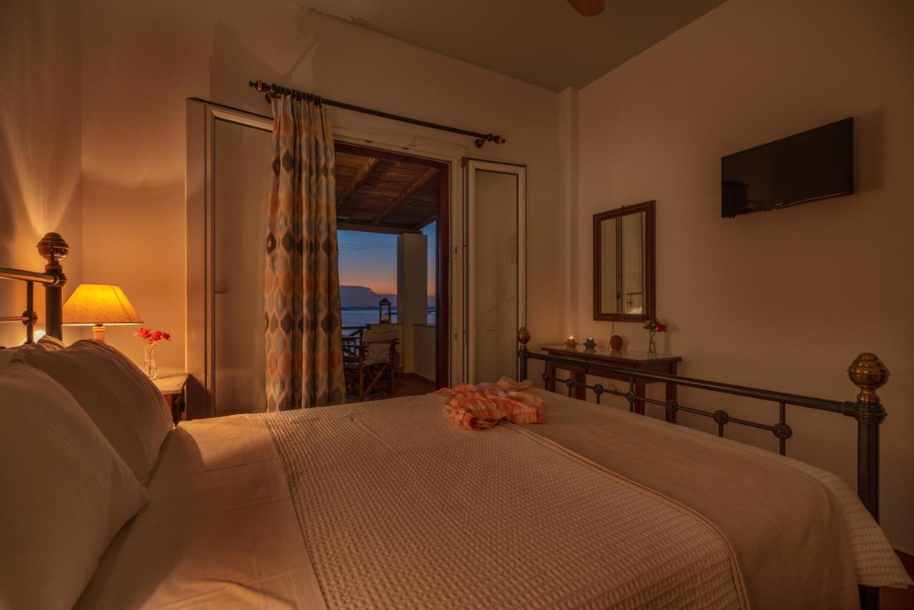 Reggina'S Apartments Finikas  Luaran gambar