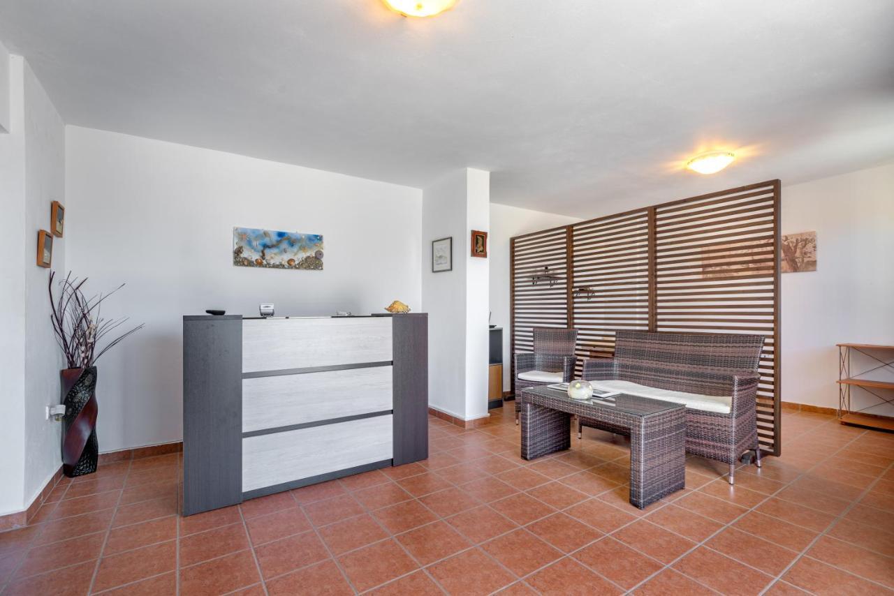 Reggina'S Apartments Finikas  Luaran gambar