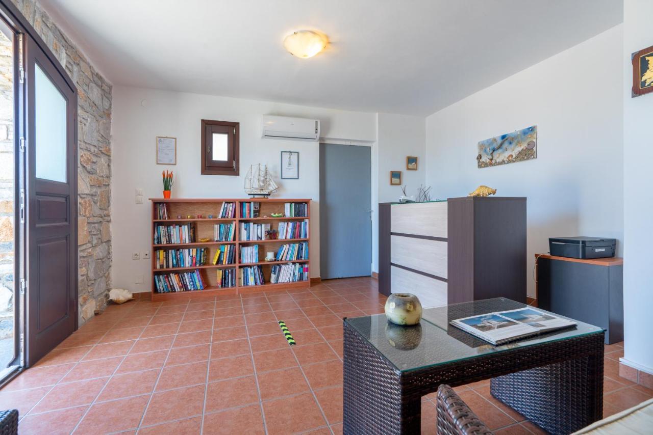 Reggina'S Apartments Finikas  Luaran gambar